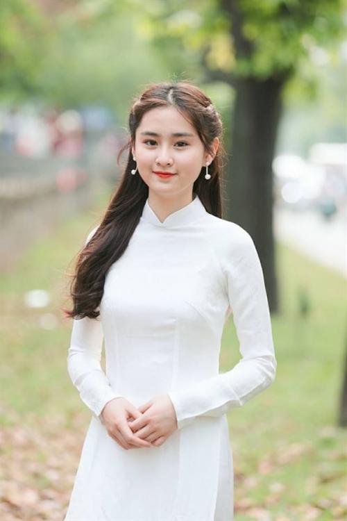 Chụp kỉ yếu cá nhân BMT